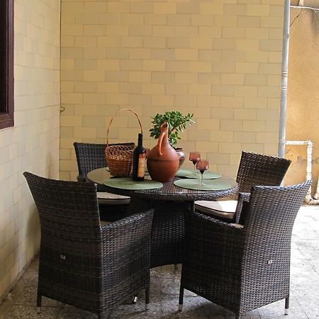 Guest House Stefanos Tbilisi ภายนอก รูปภาพ
