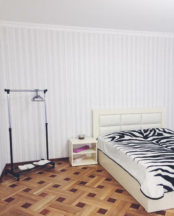 Guest House Stefanos Tbilisi ภายนอก รูปภาพ